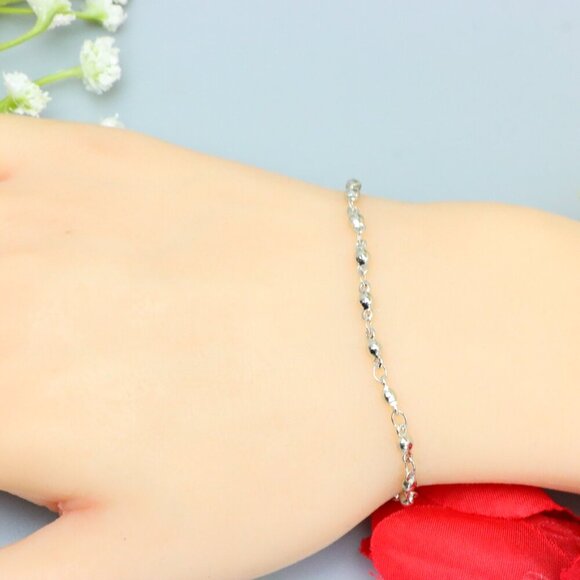Trendy Bracelet, A Perfect Gift for Women, Thoughtful & Stylish, EVCH1725 - Picture 5 of 10